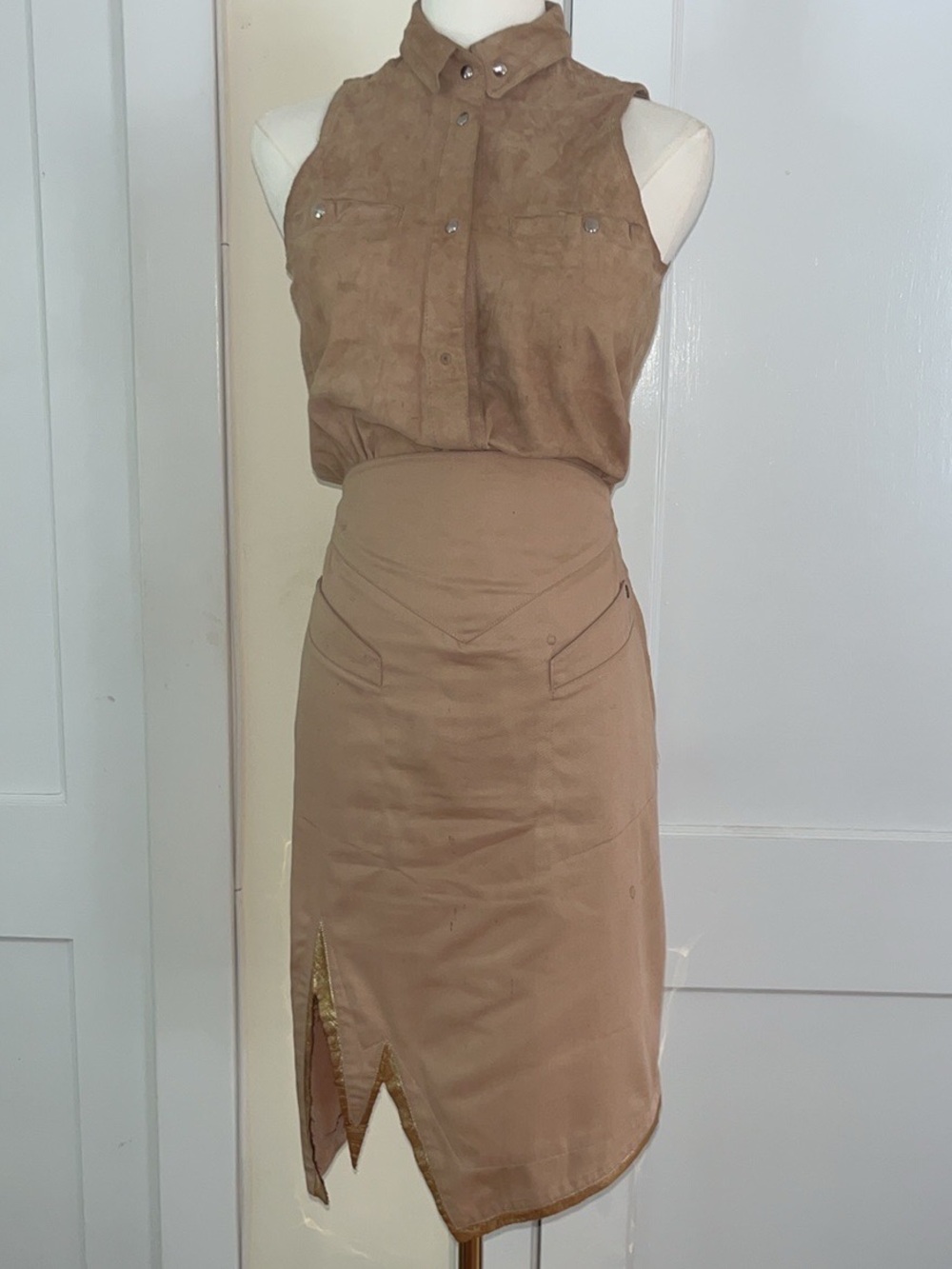 Rare Vintage Thierry Mugler Runway 2-Piece Tan Suede Set Gold Cutout Arc 6073